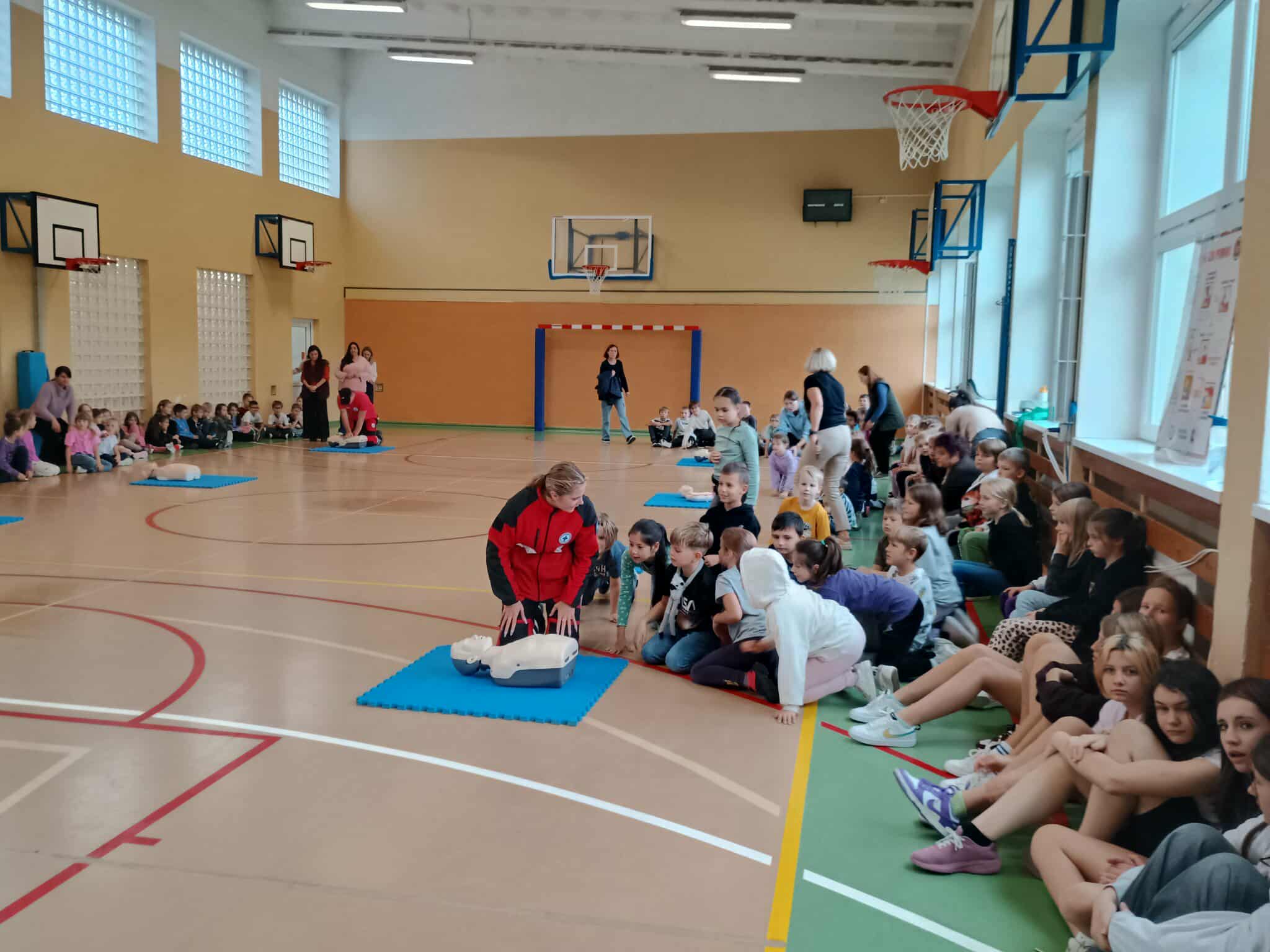 566090312_1854955315104960_5940051788809189647_n