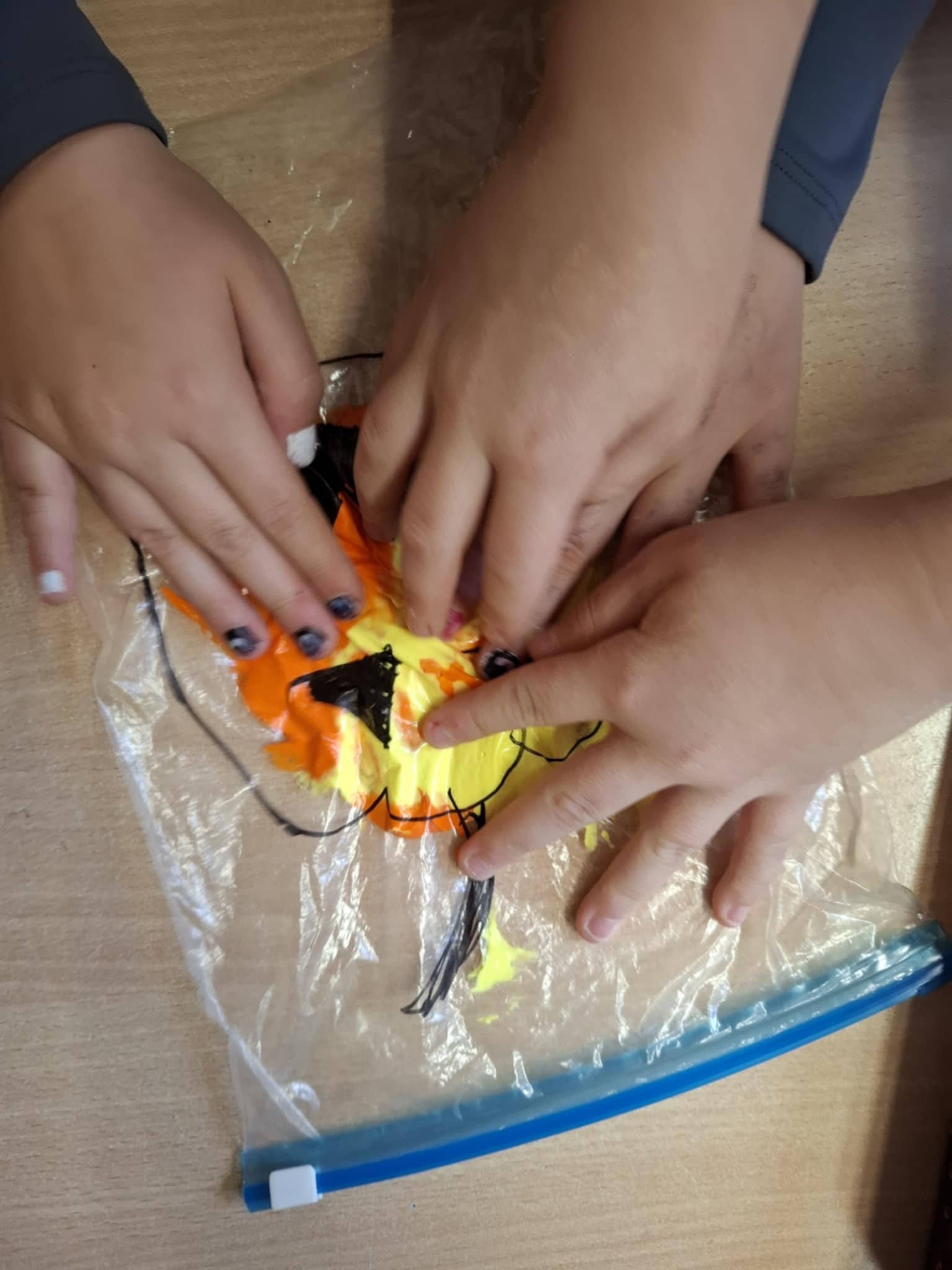 ad5790bf-cabc-4d7b-88e4-5e09ed66f4eb