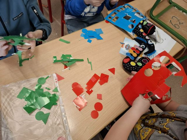 2e14d22a-2e52-4e42-b7a4-4d8908eb8535