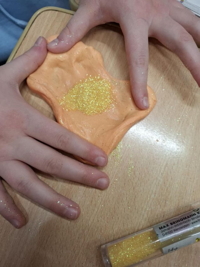 2ff9d35b-ebb7-4b87-892a-f7ec9199fbe1