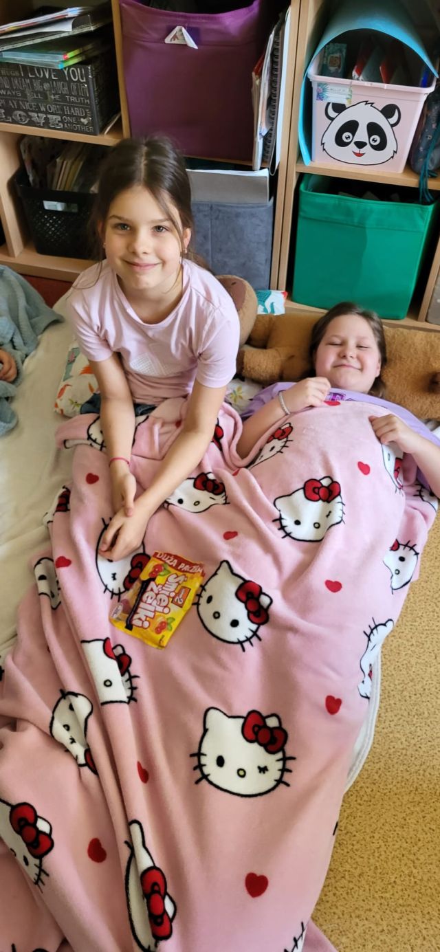 72ff6380-a49b-4473-9145-e5f858ae0f89