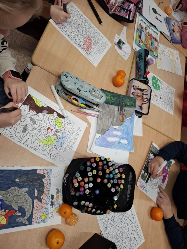 ef18bdb1-1e69-42b8-a683-b2e8ede3c58c